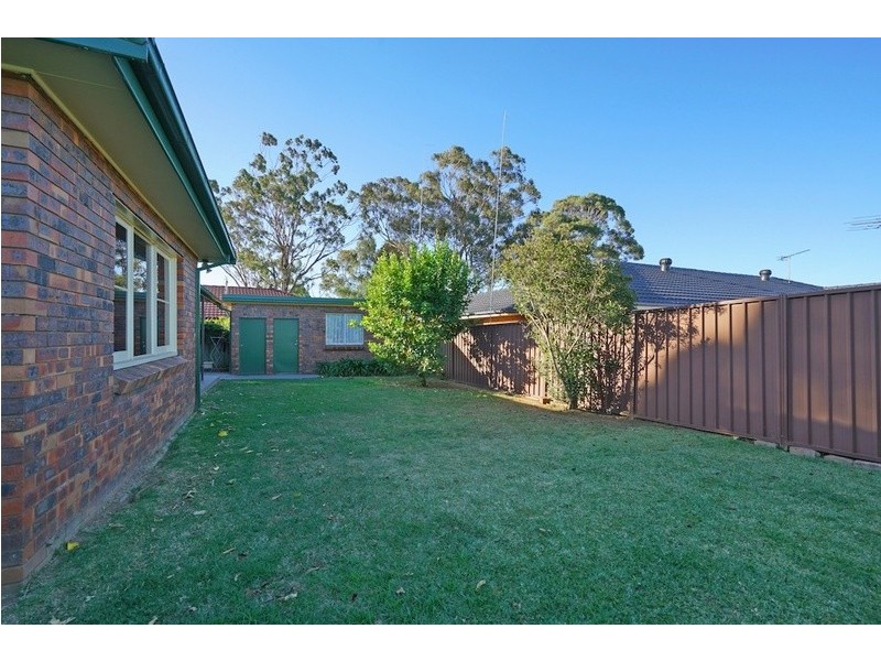 17 Caroline Chisholm Drive, Camden South NSW 2570