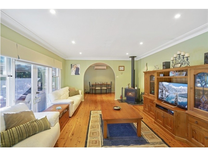 17 Caroline Chisholm Drive, Camden South NSW 2570