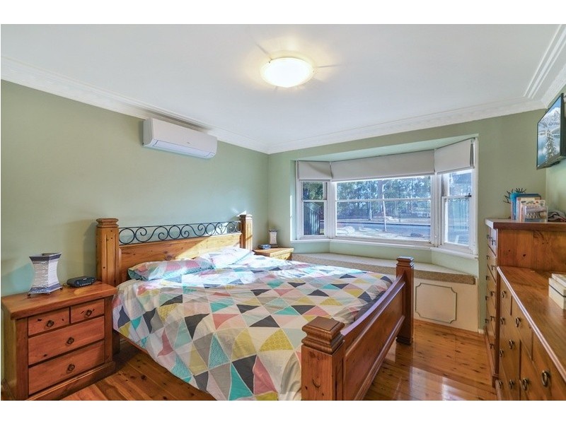 17 Caroline Chisholm Drive, Camden South NSW 2570