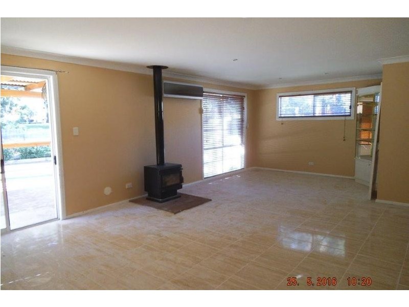 8 Swain Street, Moorebank NSW 2170