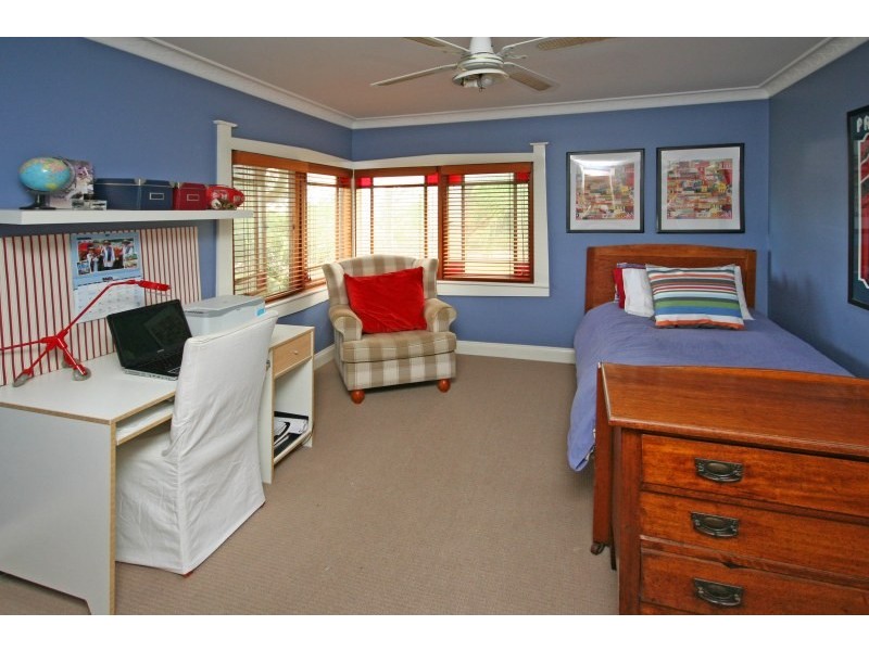 4 Britton Close, Elderslie NSW 2570