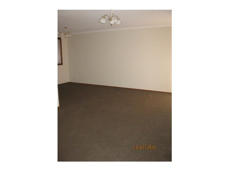 8 Mowatt Street, Narellan NSW 2567
