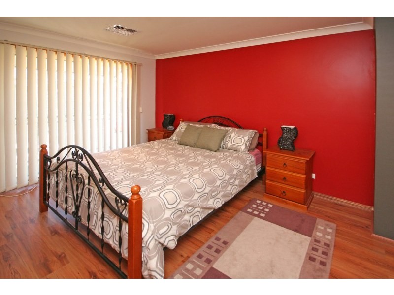 57 Spring Hill Circle, Currans Hill NSW 2567