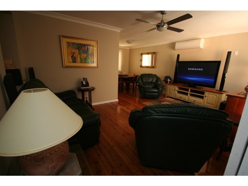 21 Luker Street, Elderslie NSW 2570