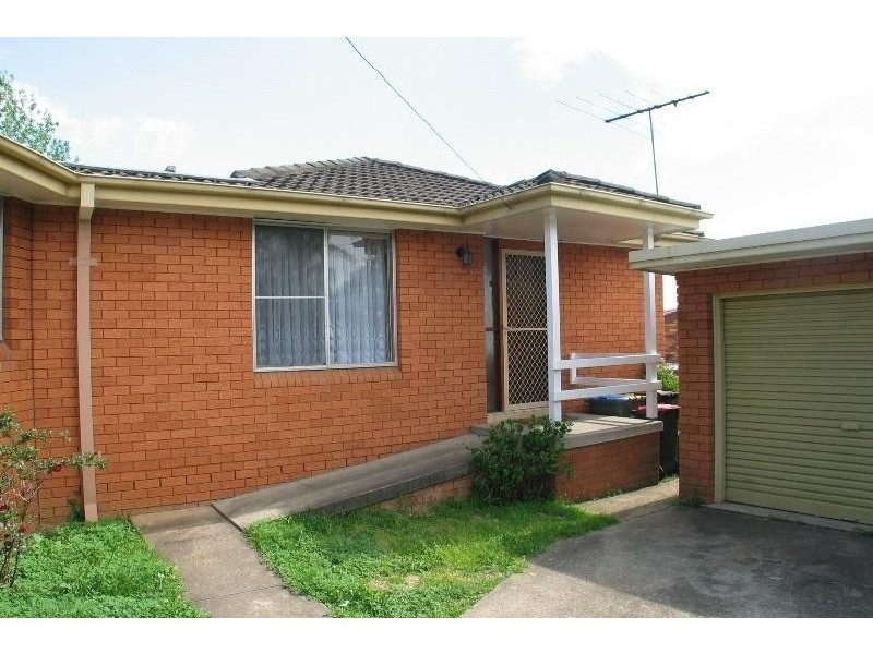 1/8 Hamilton Place, Narellan NSW 2567