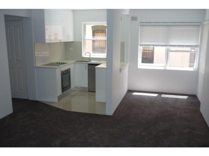 Unit 4/9 Waltham Street, Coogee NSW 2034