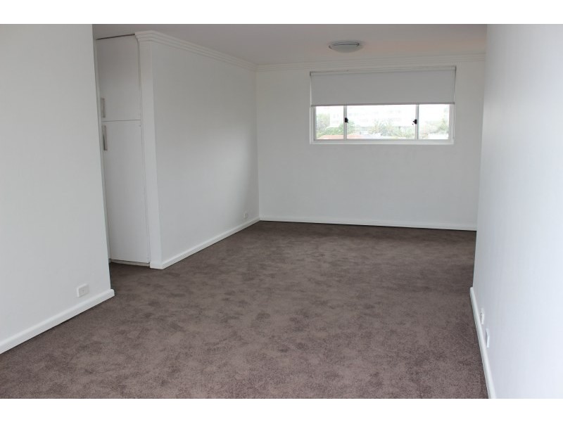 9/31 Carlisle Street, Tamarama NSW 2026