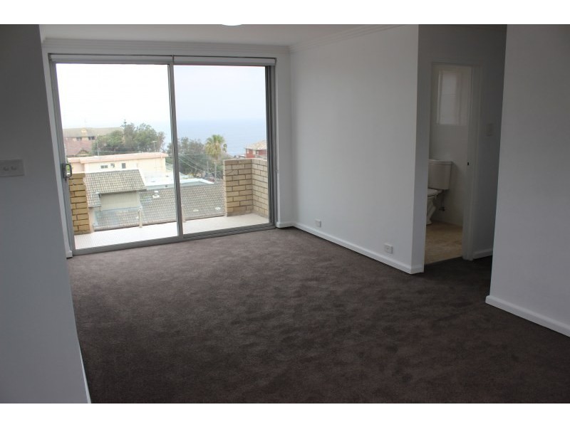 9/31 Carlisle Street, Tamarama NSW 2026