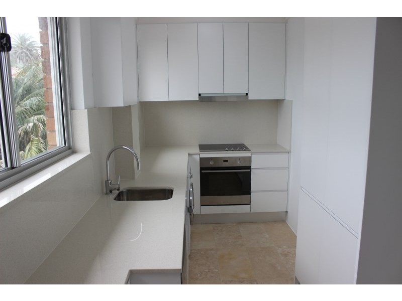 9/31 Carlisle Street, Tamarama NSW 2026