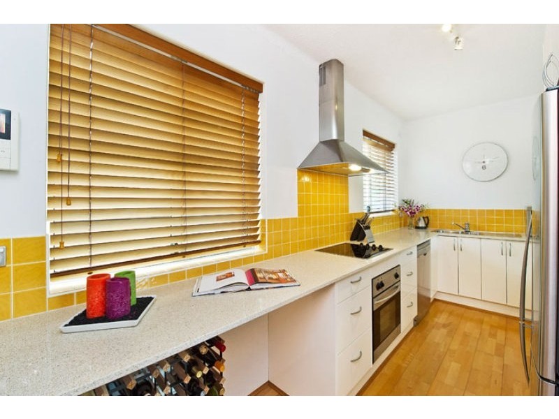 2/54 Brighton Boulevarde, Bondi Beach NSW 2026