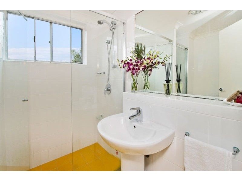 2/54 Brighton Boulevarde, Bondi Beach NSW 2026