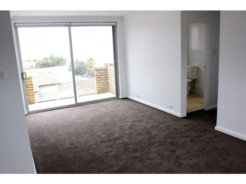 9/31 Carlisle Street, Tamarama NSW 2026