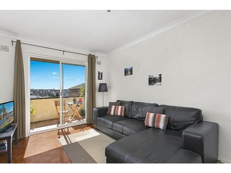 9/206 Oberon Street, Coogee NSW 2034