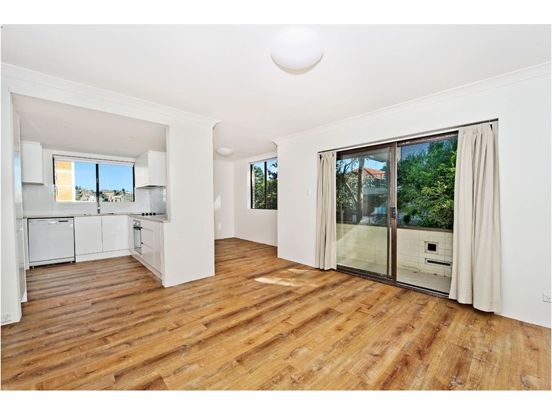 8/108 Beach Street, Coogee NSW 2034