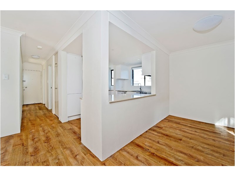 8/108 Beach Street, Coogee NSW 2034