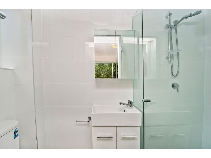 2/45 Wallis Parade, North Bondi NSW 2026