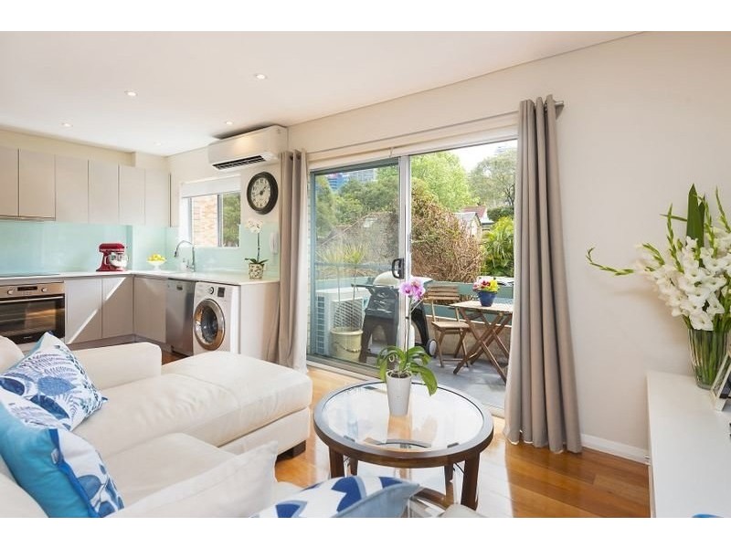 9/27A Eaton Street, Neutral Bay NSW 2089