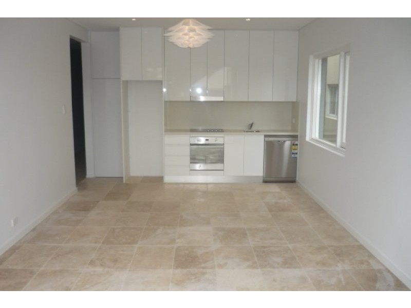 2/118 Warners Avenue, Bondi NSW 2026