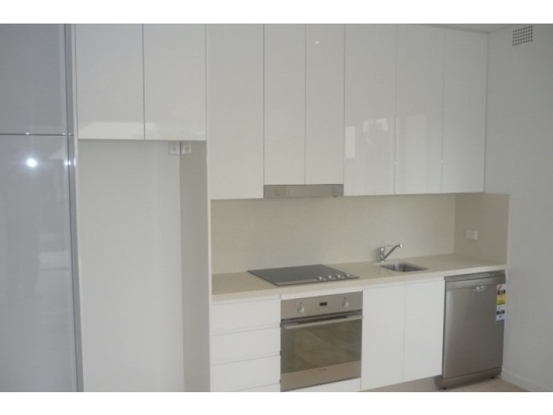 2/118 Warners Avenue, Bondi NSW 2026