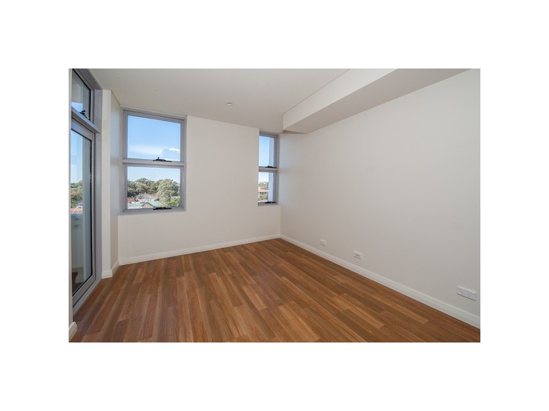 27/2a Duke Street, Kensington NSW 2033