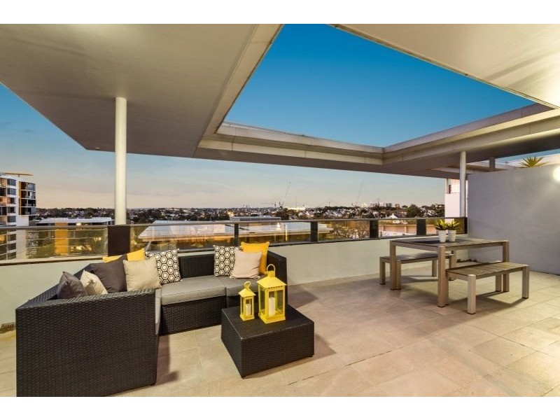 1601/2 Sterling Circuit, Camperdown NSW 2050