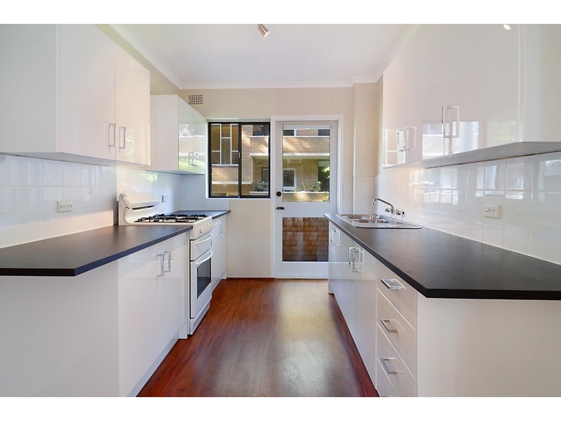 2/1-3 Byron Street, Coogee NSW 2034