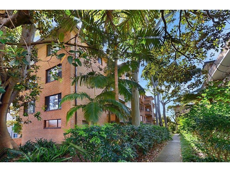 2/1-3 Byron Street, Coogee NSW 2034