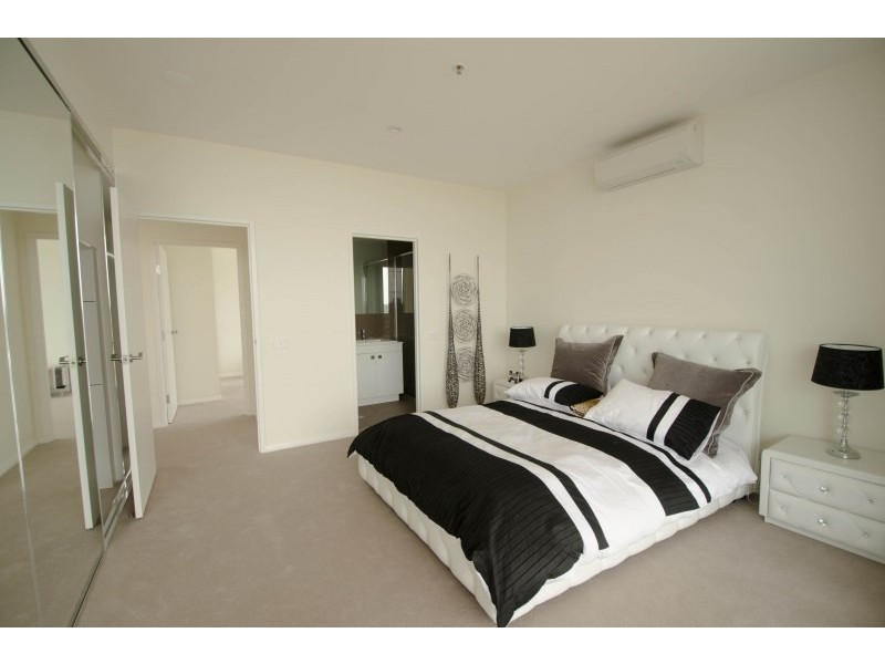 1807/43 Shoreline Drive, Rhodes NSW 2138