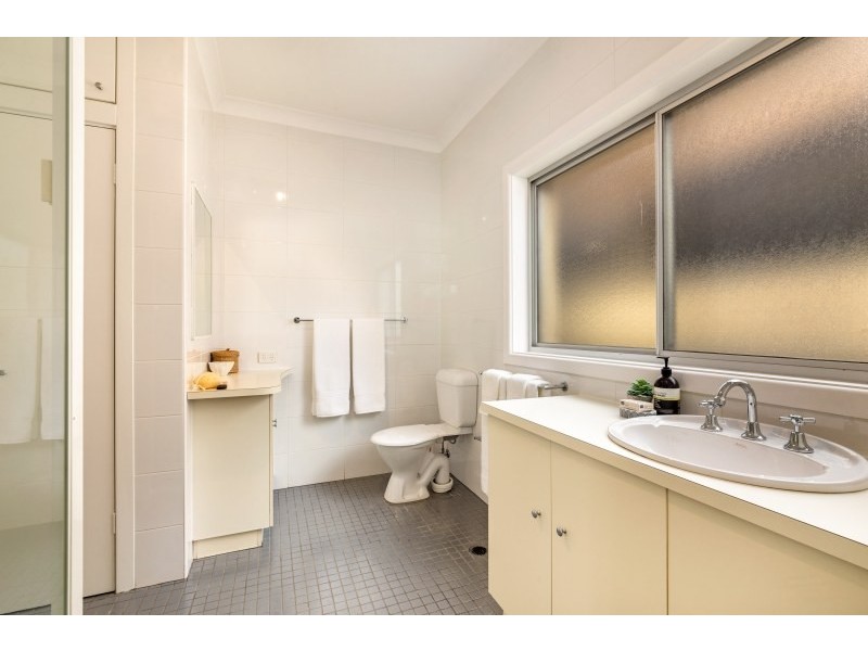 8 Woorak Crescent, Miranda NSW 2228