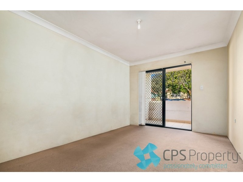 1/21-23 Hinkler Avenue, Warwick Farm NSW 2170
