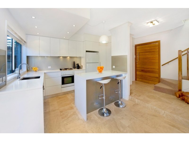 Unit 2/205 Woodland Street, Balgowlah NSW 2093