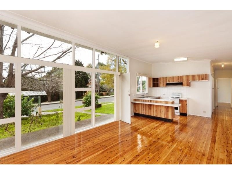 125 McIntosh Road, Narraweena NSW 2099