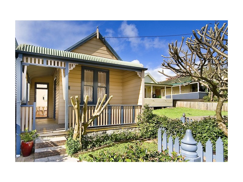 11 Charles Street, Freshwater NSW 2096