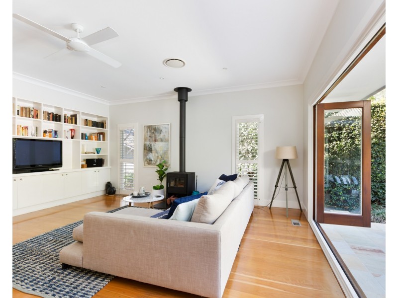 27 MacMillan Street, Seaforth NSW 2092