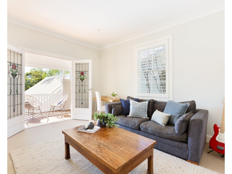 27 MacMillan Street, Seaforth NSW 2092