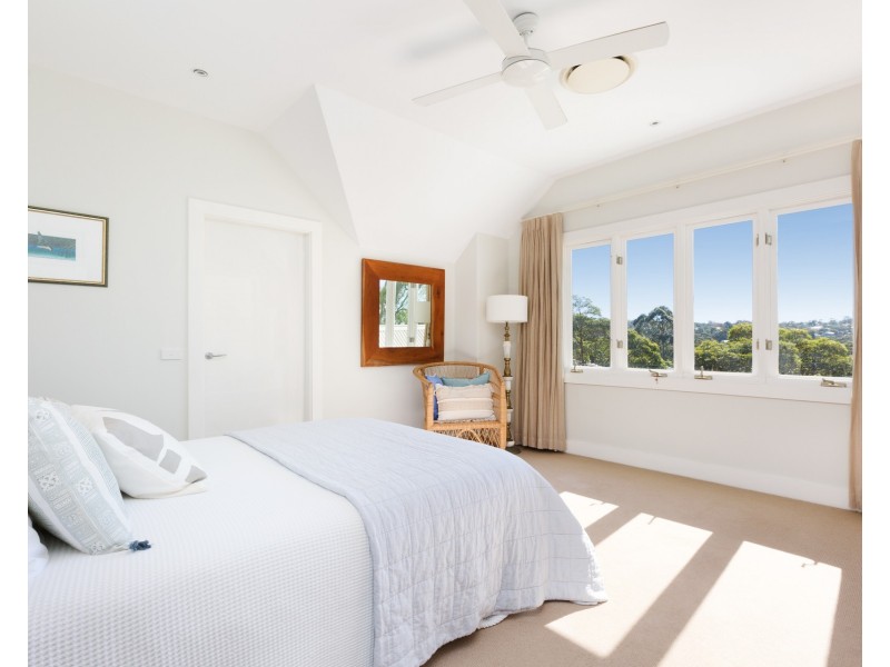 27 MacMillan Street, Seaforth NSW 2092