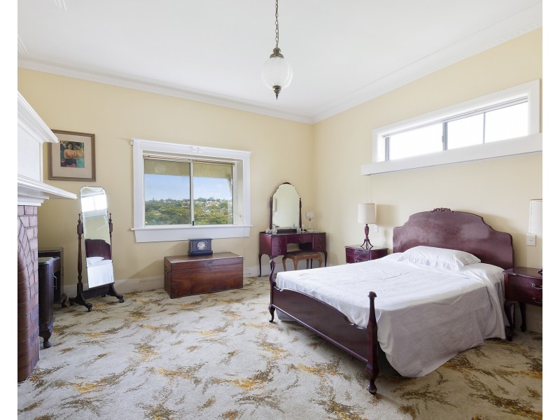 70 Lauderdale Avenue, Fairlight NSW 2094