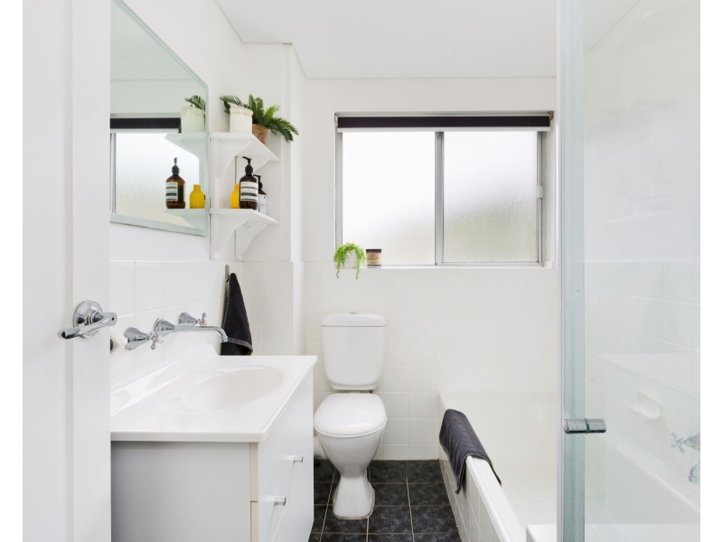 13/12 Clarke Street, Narrabeen NSW 2101