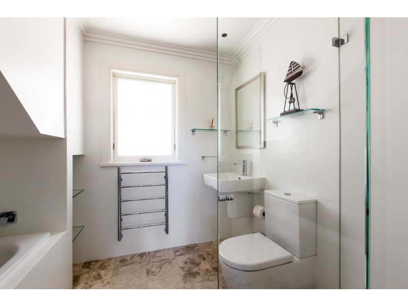 9 Moore Street, Clontarf NSW 2093