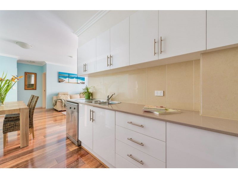 1/6 The Crescent, Dee Why NSW 2099