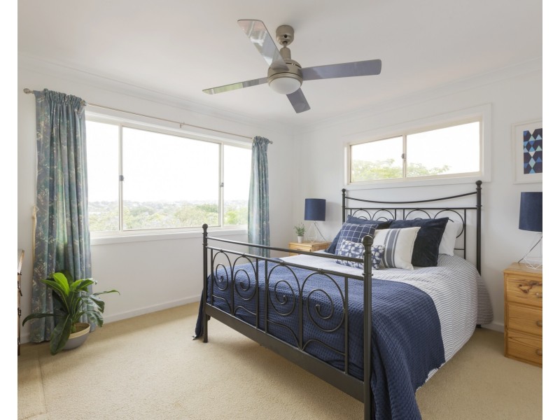 15 Burchmore Road, Manly Vale NSW 2093