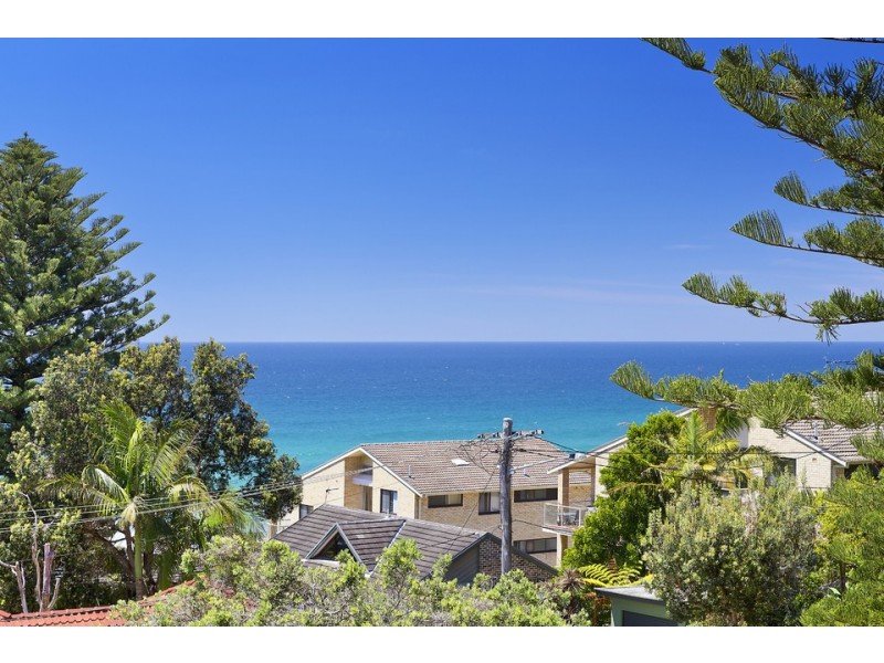 4 Beverley Place, Curl Curl NSW 2096