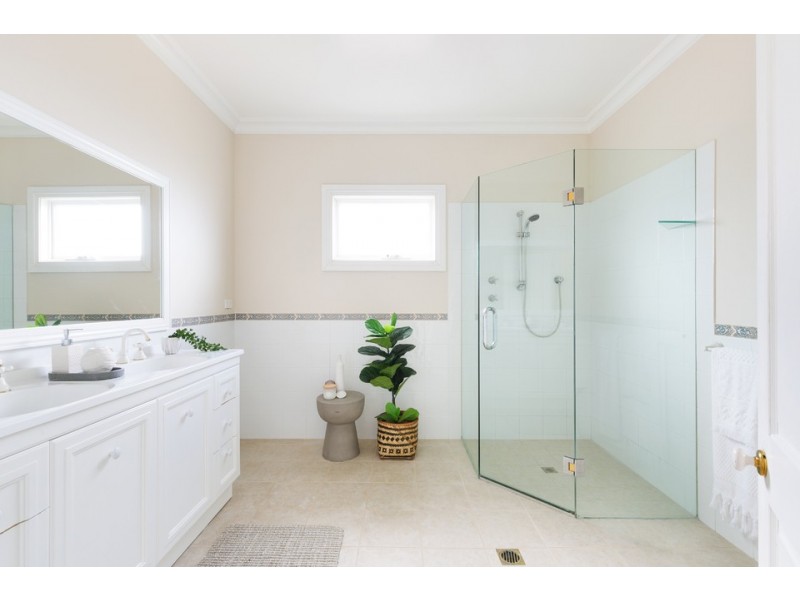 24 Dalley Street, Queenscliff NSW 2096