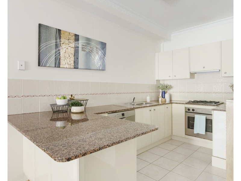 4/11-13 Gulliver Street, Brookvale NSW 2100