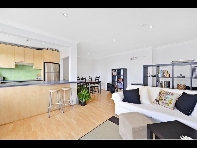 8/25 Parkes Street, Manly Vale NSW 2093