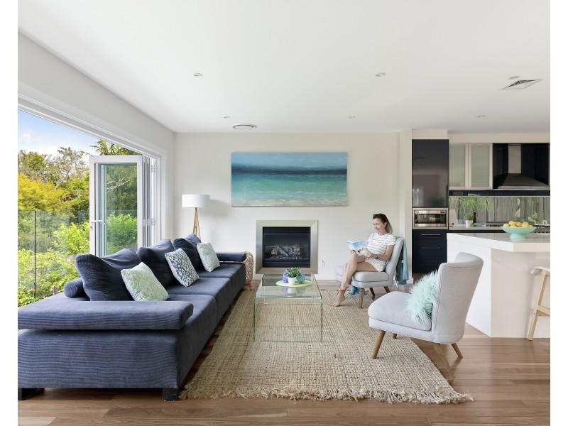 12 Phillip Avenue, Seaforth NSW 2092