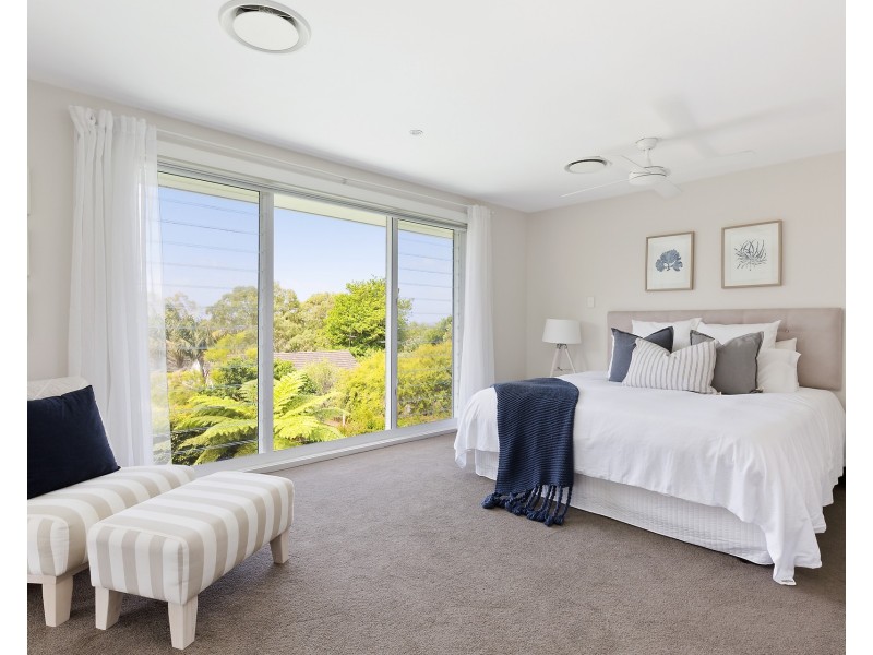 12 Phillip Avenue, Seaforth NSW 2092