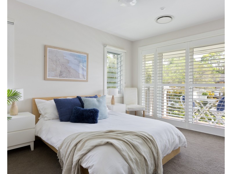 12 Phillip Avenue, Seaforth NSW 2092