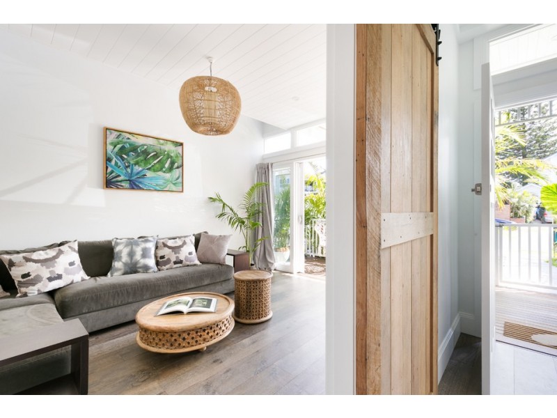 11  Charles Street, Freshwater NSW 2096