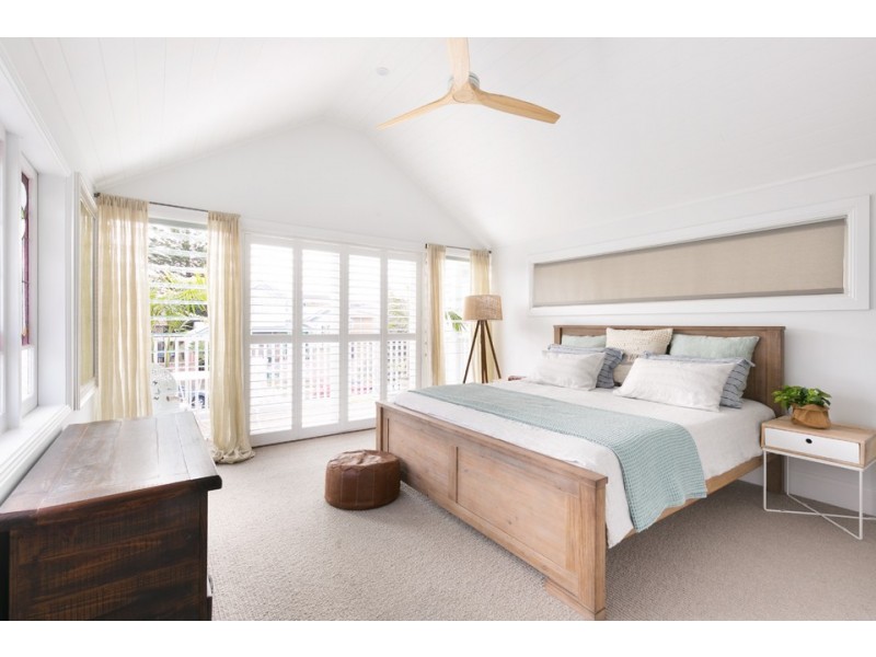 11  Charles Street, Freshwater NSW 2096